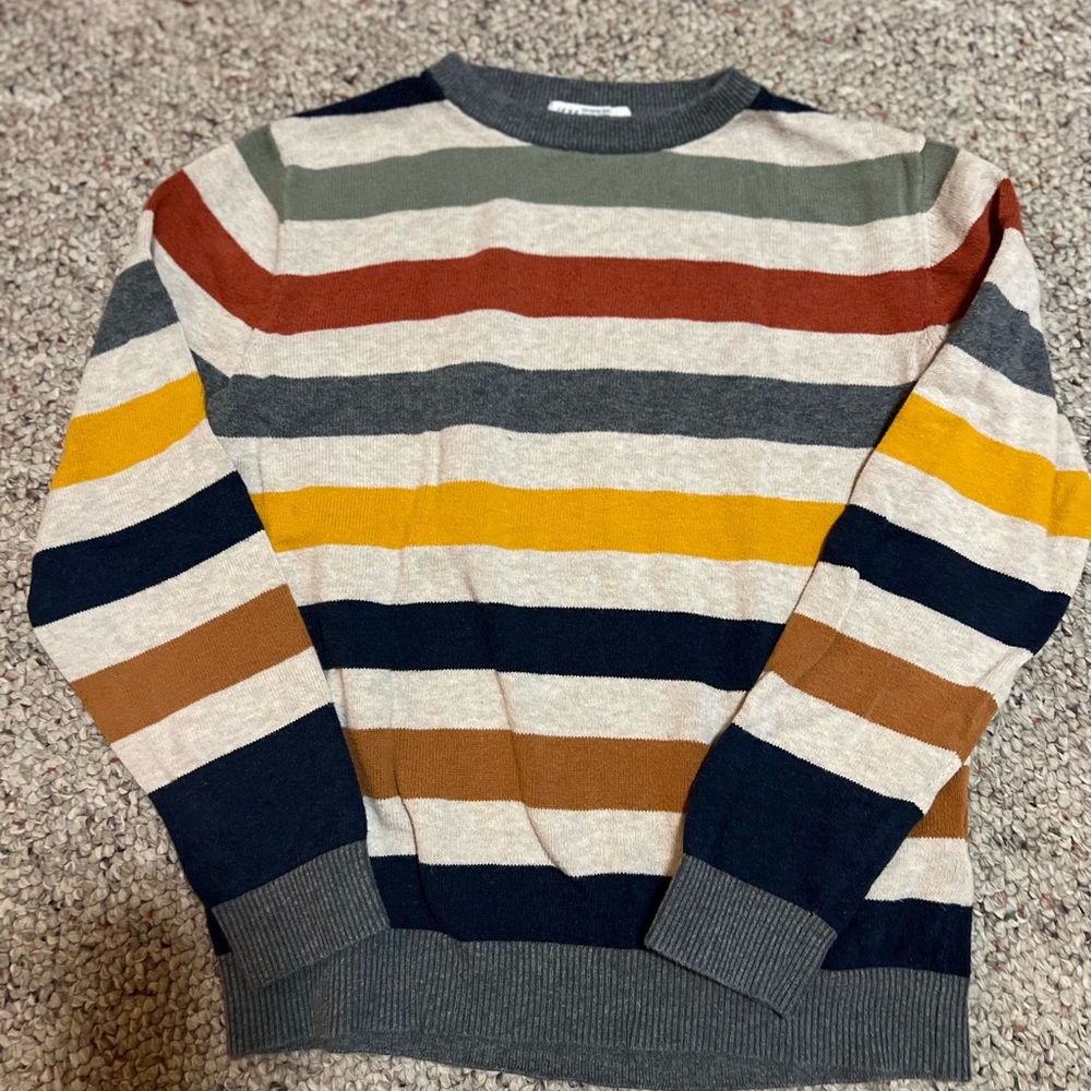 H&M boys sweater size 8/10